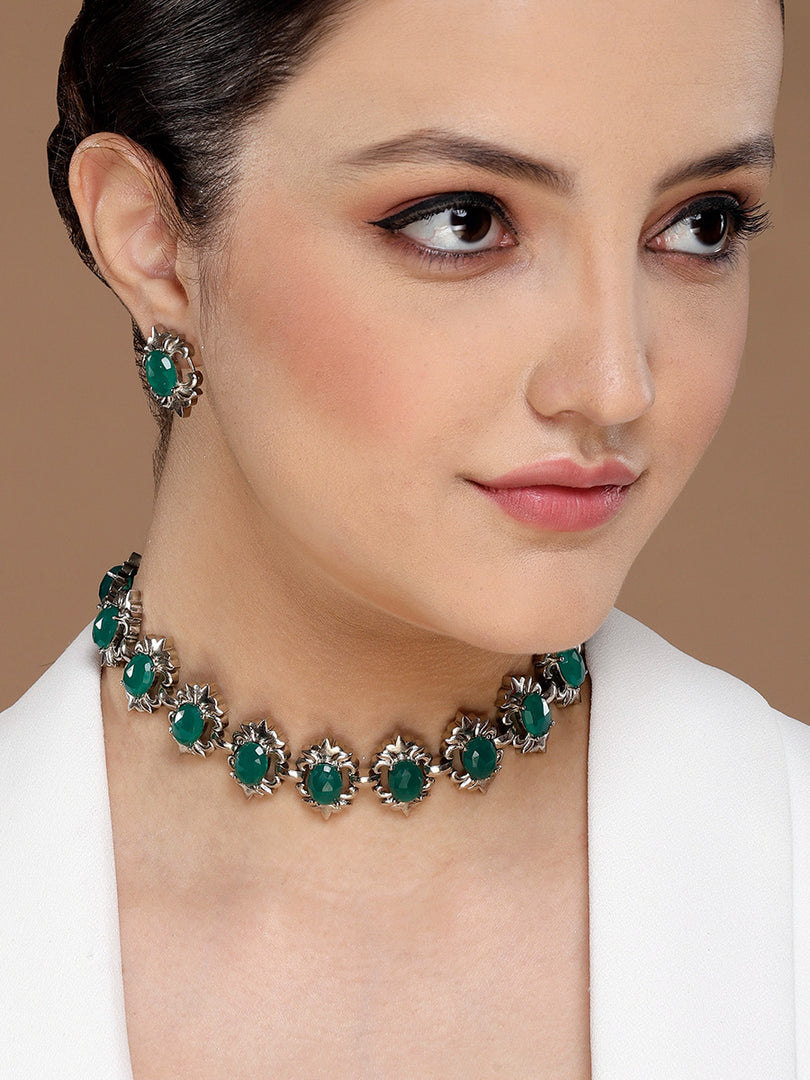 Yami Antique Choker Necklace Set With Earrings in Green Agate Stones