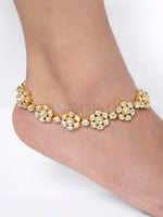 Load image into Gallery viewer, Gold Finish Kundan Handcrafted Payal