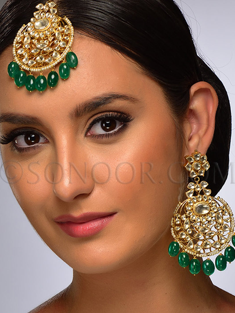 Gold Finish Kundan Green Drop Maang Tika With Earrings