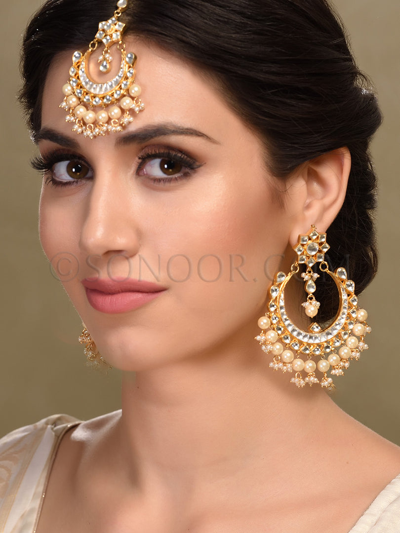 Jisha Kundan Pearl Maang Tika with Earrings