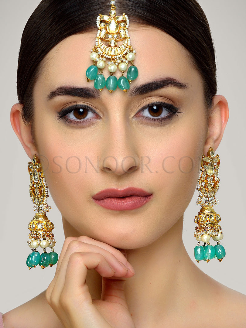 Kundan Green Drop Maang Tika With Earrings