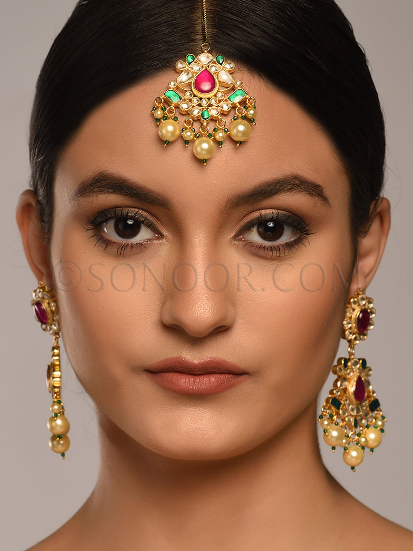 Vishti Kundan Pearl Drop Maang Tika With Earrings