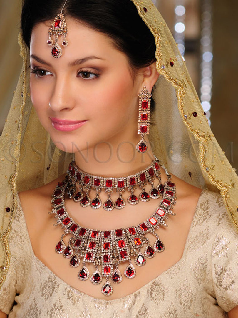 Peehu Gold Finish Garnet Combo Bridal Set