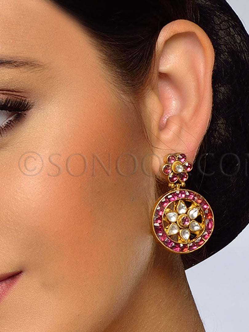 Antique Gold Finish Kundan Earrings