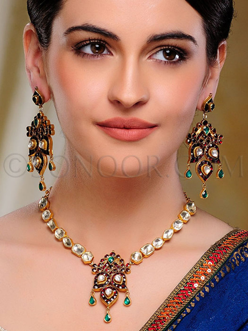 Uniti Antique Kundan Necklace Set