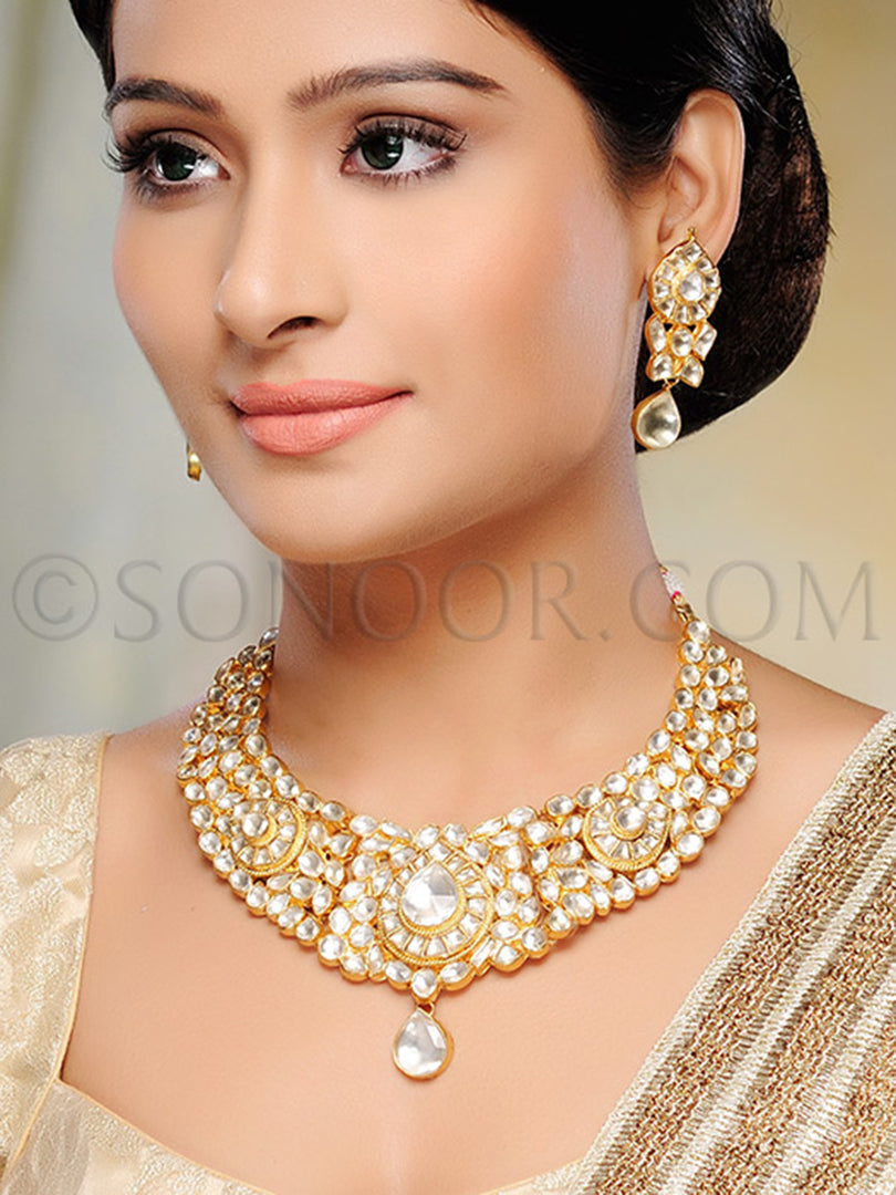 Urvi Antique Gold Finish Kundan Necklace Set