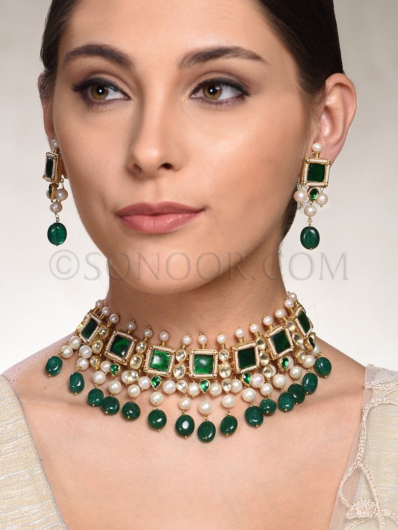Uravi Green kundan Choker Set