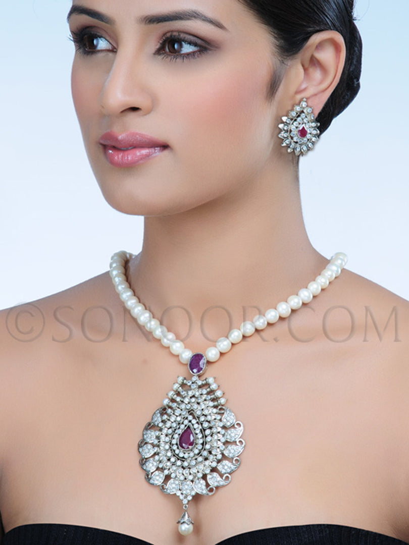 Sahja Victorian Ruby Water Pearl Pendant Set