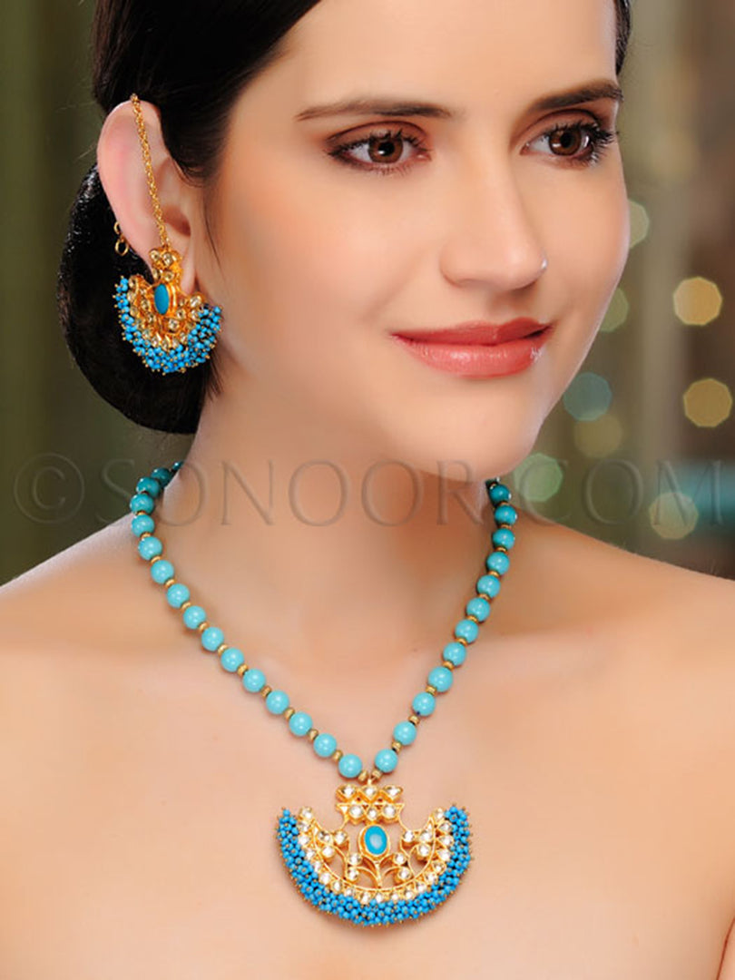 Chakori Kundan Firoza Pendant Set