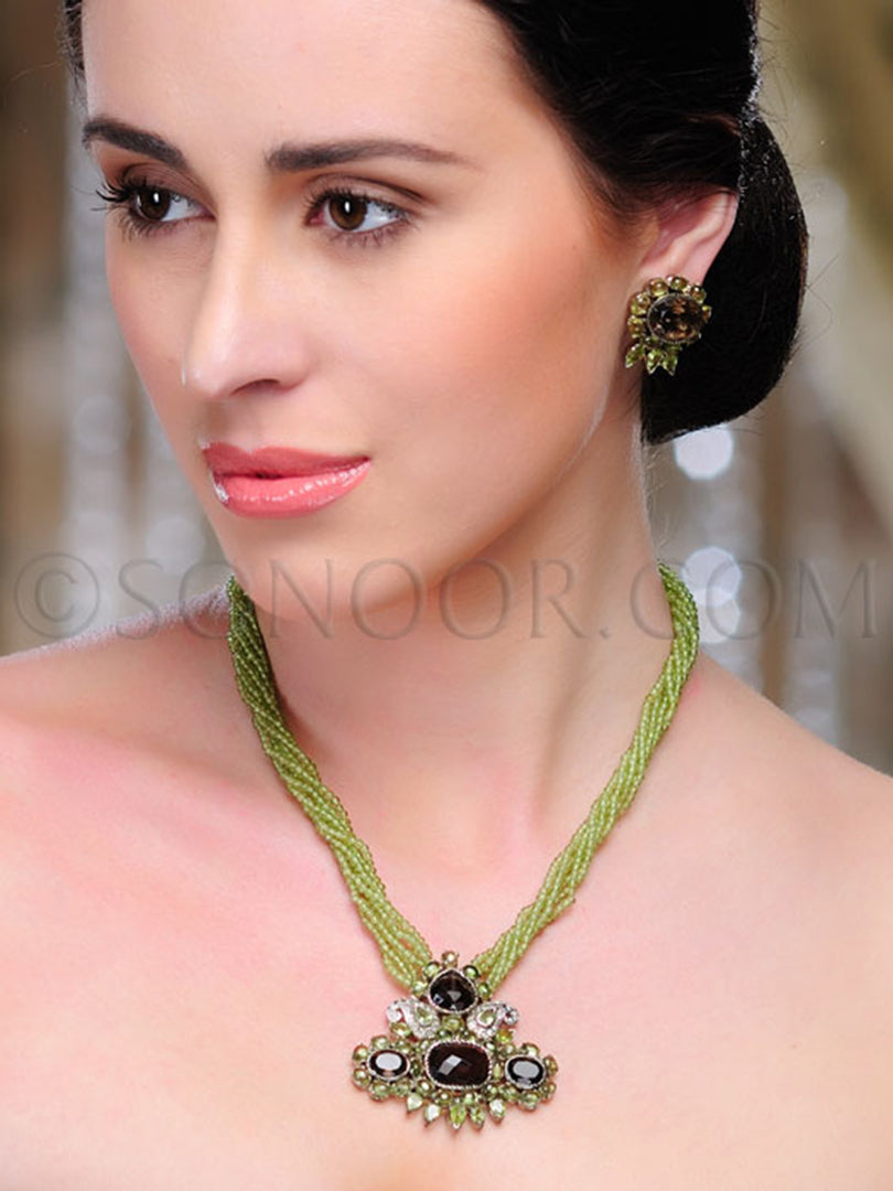 Ruma Victorian Green String Pendant Set