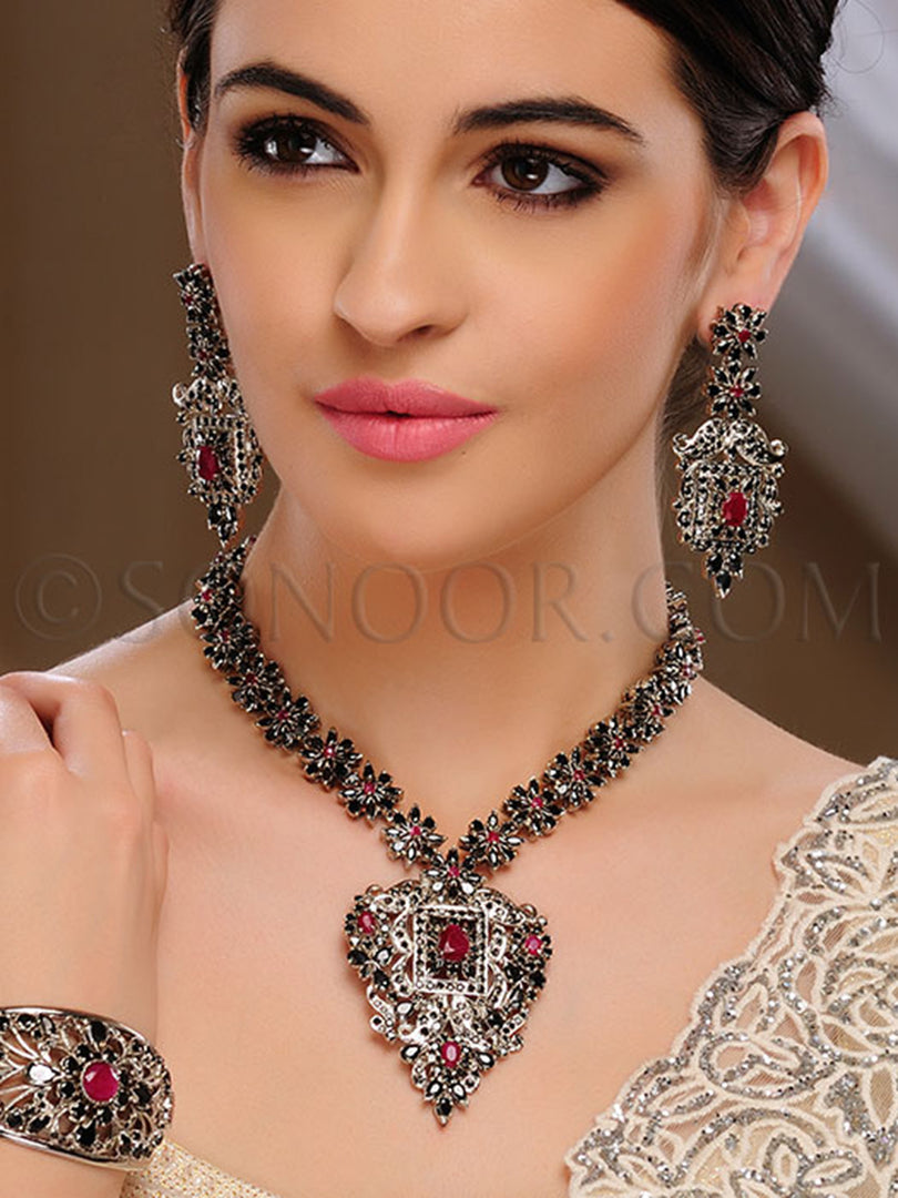 Bijul Antique Black & Red Stone Pendant Set