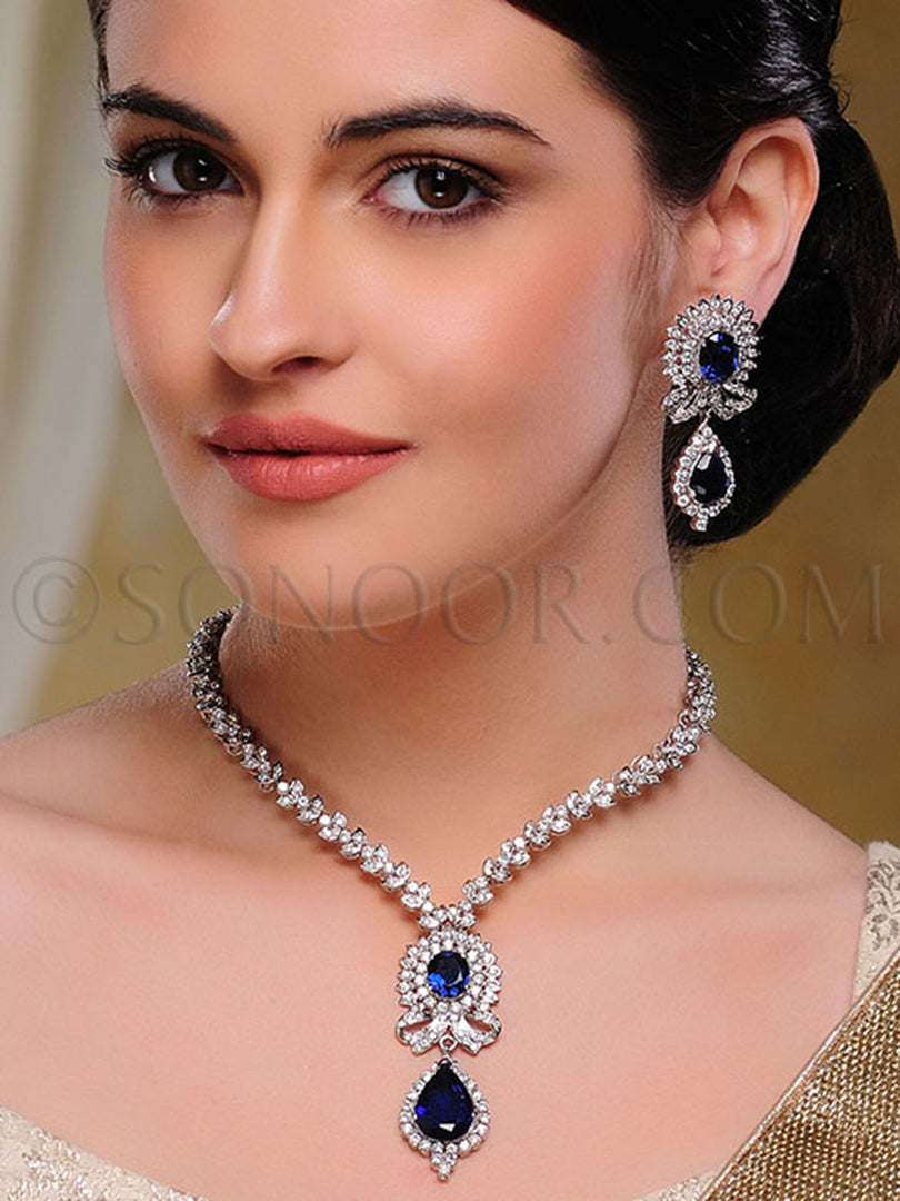 Sarah American Diamond Blue Stone Pendant Set