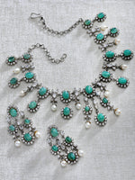 Load image into Gallery viewer, Hasita Antique Green Emerald Necklace
