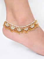 Load image into Gallery viewer, Gold Finish Kundan Pearl Payal
