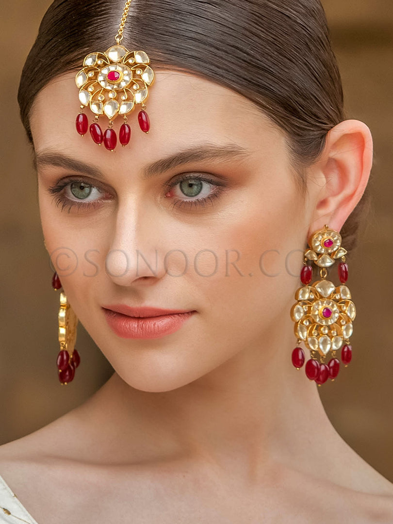 Kundan Red Jade Stone Maang Tika With Earrings