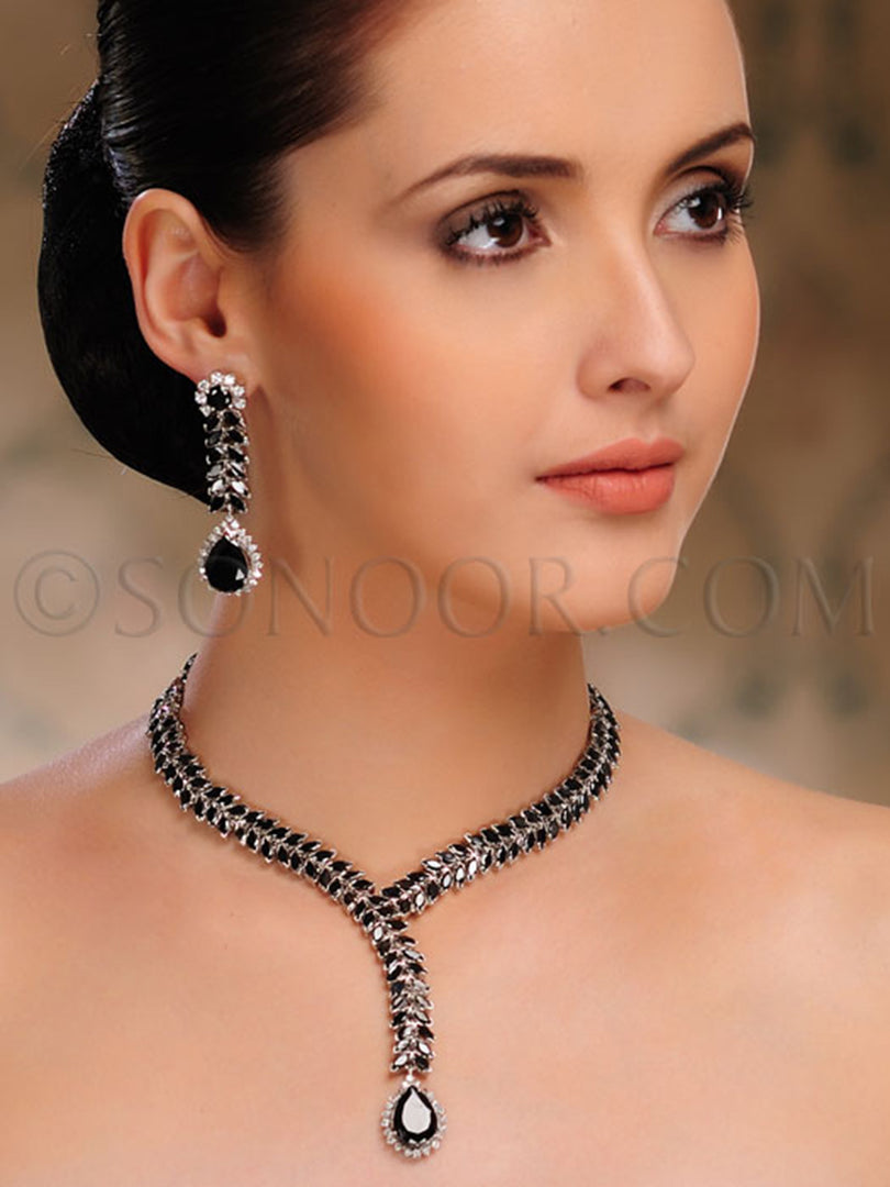 Diksha Victorian Black Stone Necklace Set