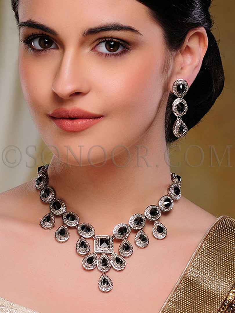 Dhiti Victorian Black Stone Necklace Set