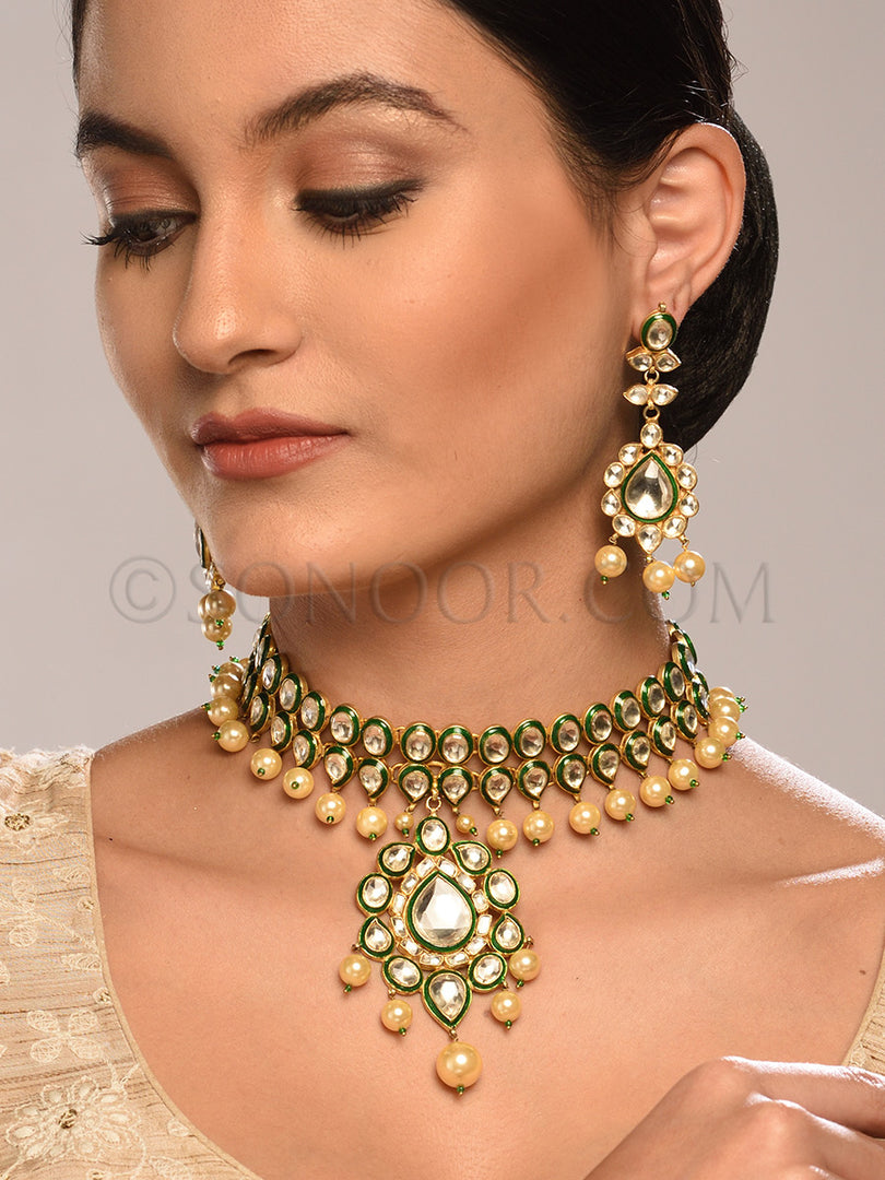 Krithika Kundan Pearl Choker Set