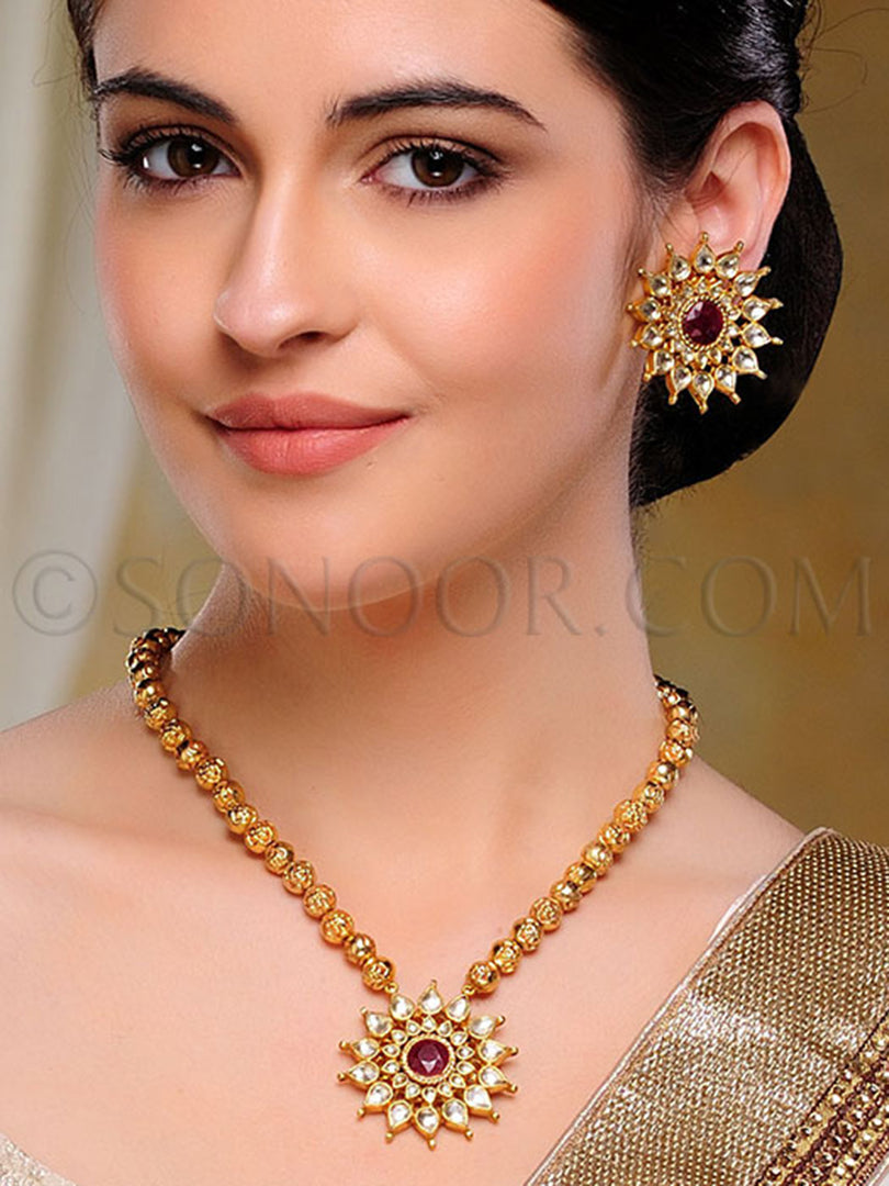 Asvi Kundan Golden Beads String Pendant Set